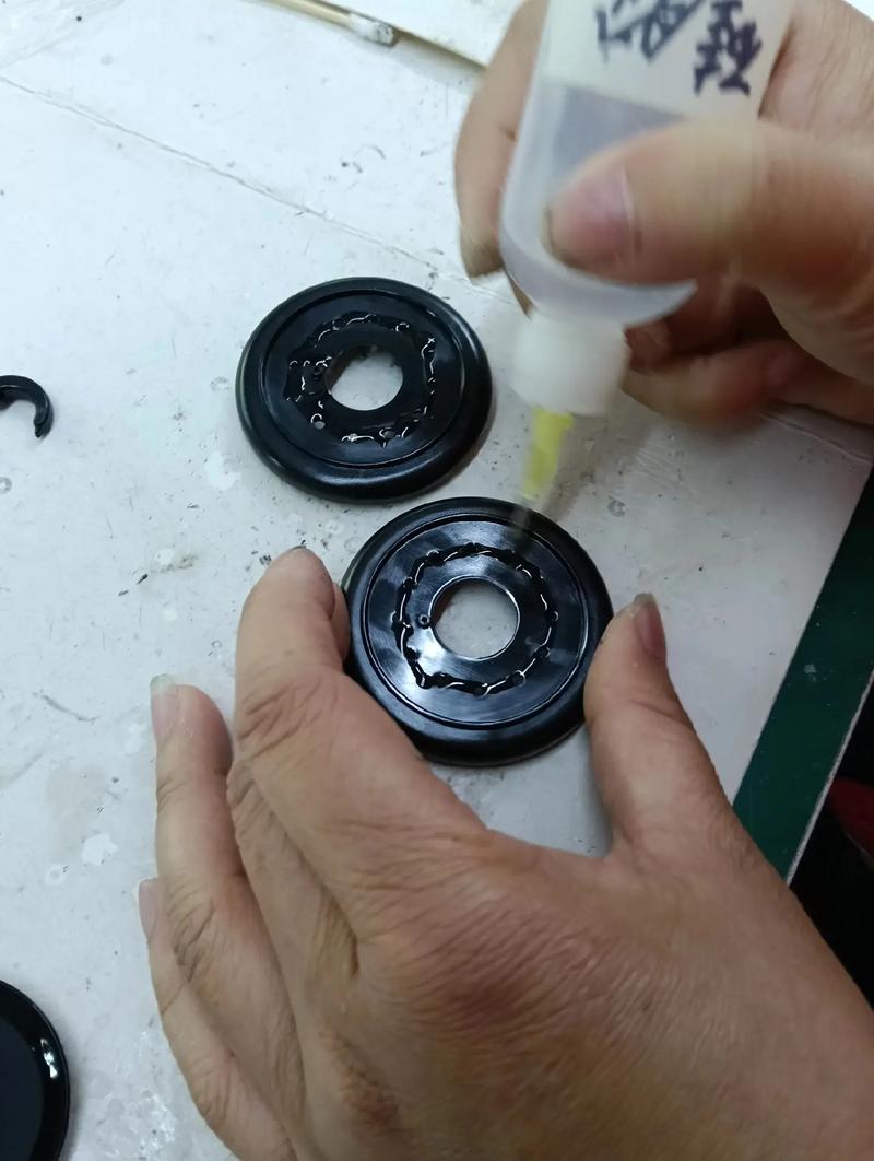 在电子产品工厂的半年 我与手机支架的缘分